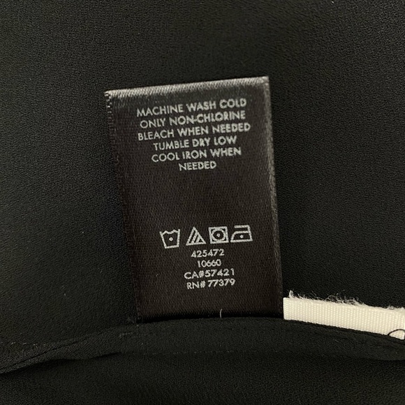 Black Ann Taylor Keyhole Layered Sleeve Blouse Size Small - Picture 9 of 10